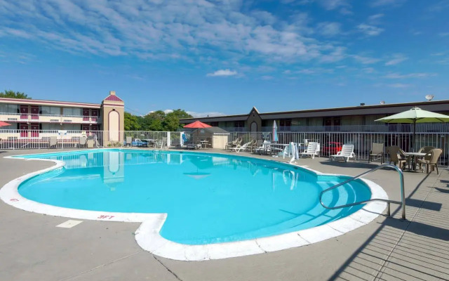 Travelodge by Wyndham Lynchburg