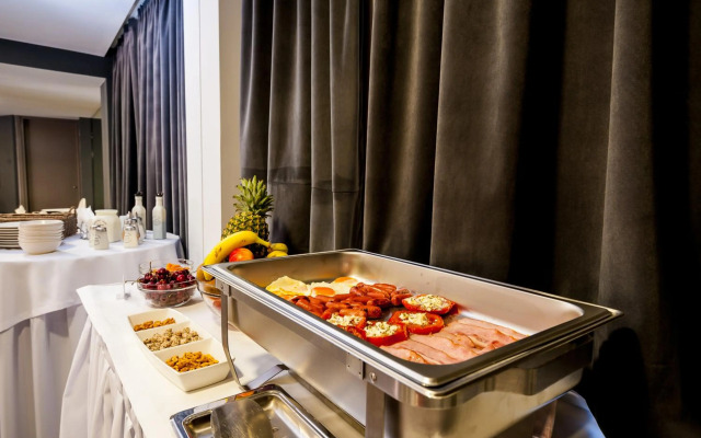 Elina Hotel Apartments