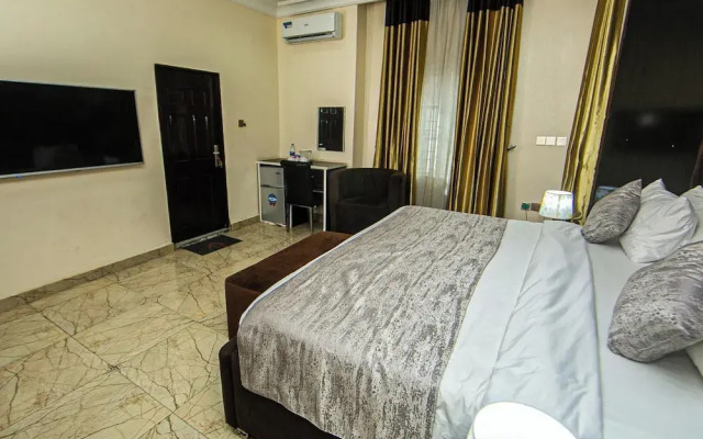 Apartment 550