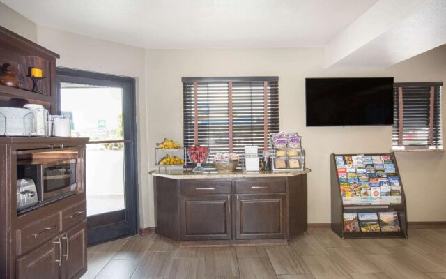 Spark by Hilton Springfield Eugene