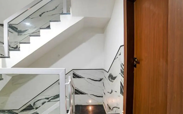 Fabhotel Elite Residency