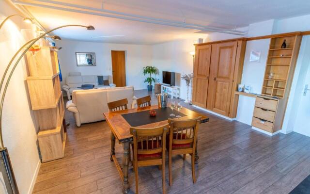 Charmantes Apartment mit grossem Garten .Kids4free.