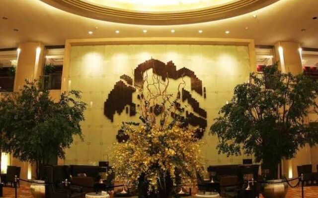 Yulong International Hotel