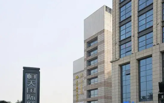 Elegant Restaurant Apartment (Xi'an Yuxiangmen Subway Station)
