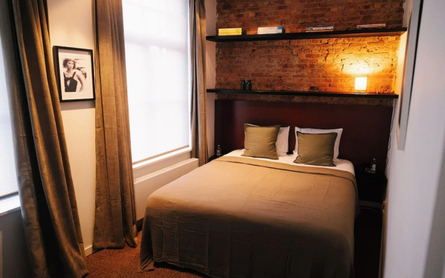 A Place - Leeuwenstraat 20