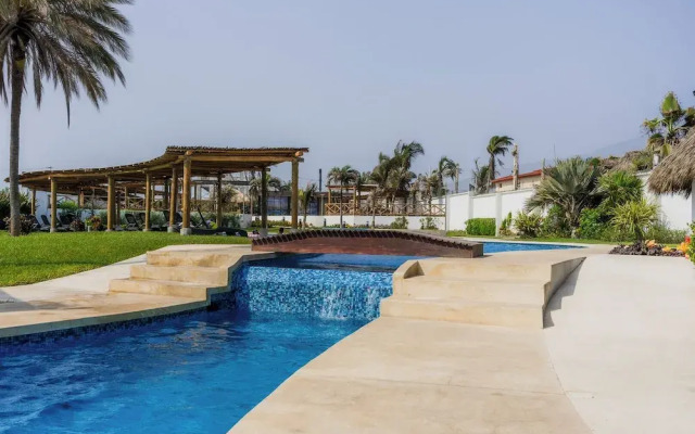 Villa with Pool Private Beach Acapulco