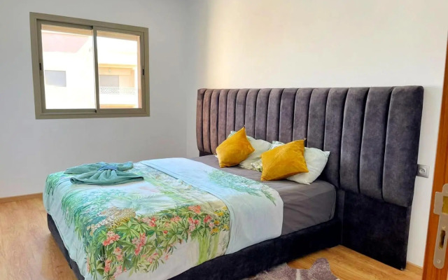 Superbe appartement en résidence avec piscines