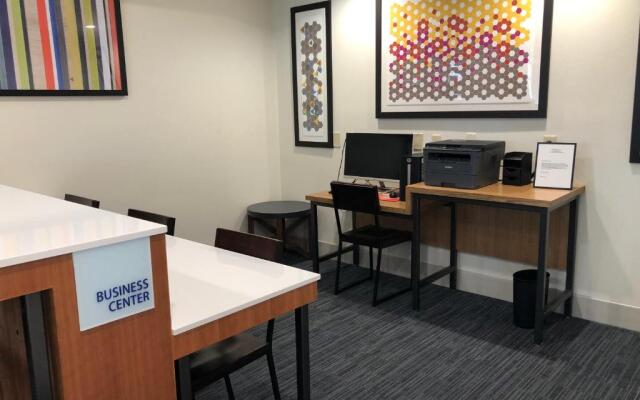 Holiday Inn Express & Suites Franklin KY by IHG