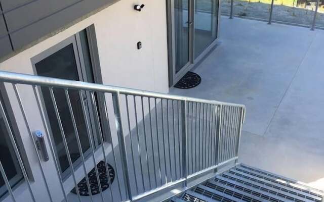 52b Preston Heights Apartment