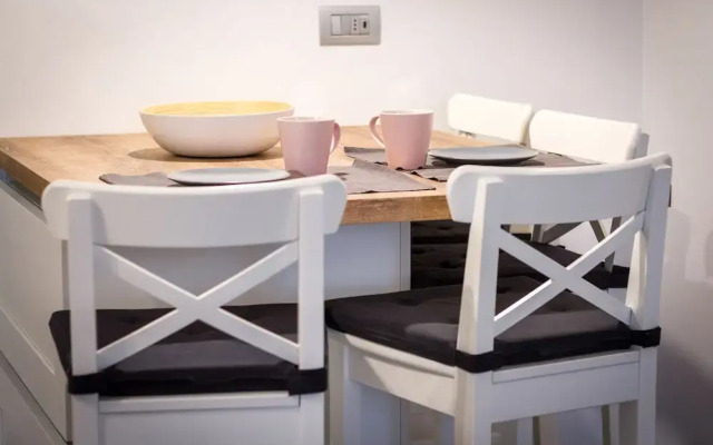 JOIVY Chic Studio in Como Centre