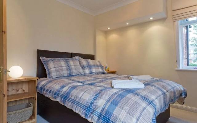 Poplar House Serviced Apartments