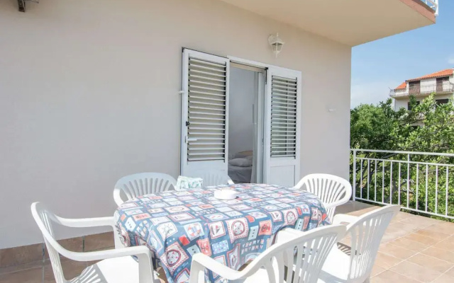 Modern Apartment in Seget Donji With View of the Sea