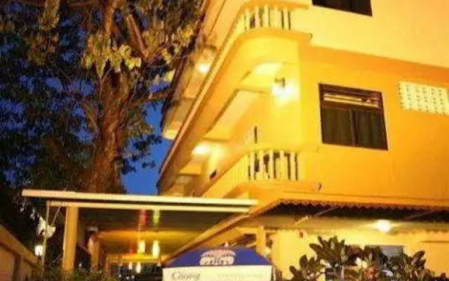 Queens Garden Resort at River View