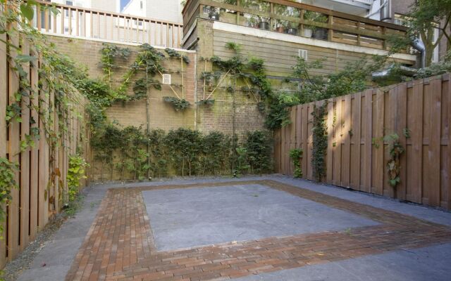 Modern & Luxurious 2 Bedroom Apartment
