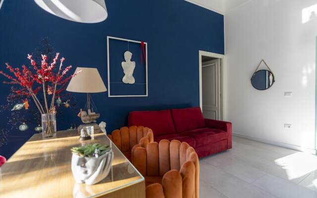 Piazza San Luigi 9 in Naples