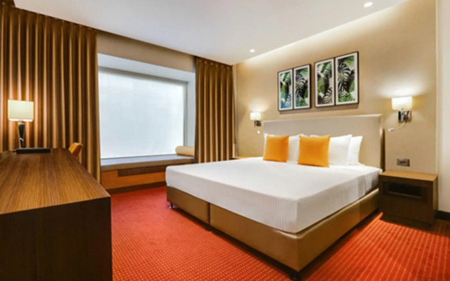 Lemon Tree Hotel Viman Nagar Pune
