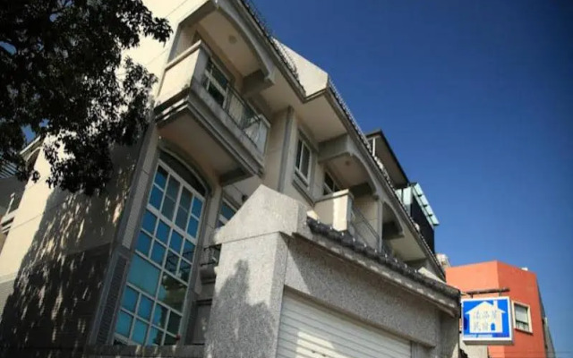 Yang Ping House