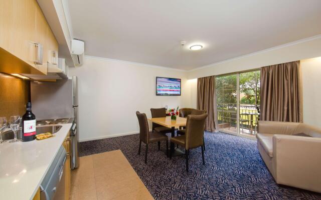 Best Western Plus Hovell Tree Inn