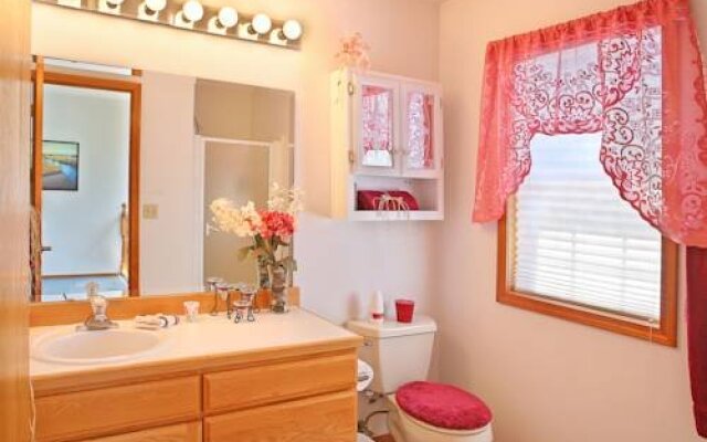 Quiet Cove Lake House