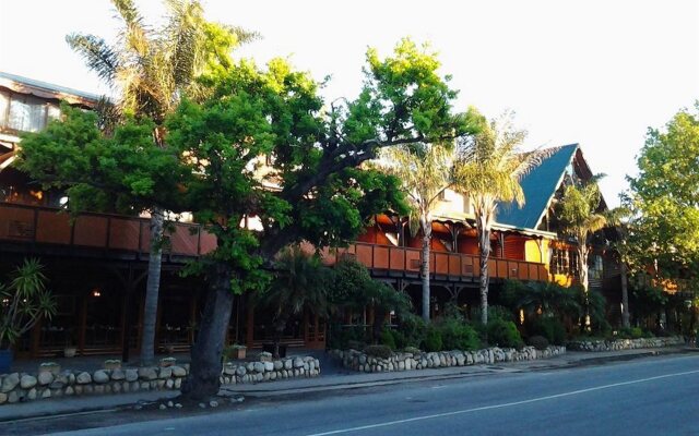 Knysna Log-Inn Hotel