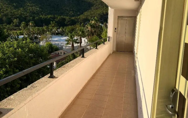 Malibu Garden Resort Hotel