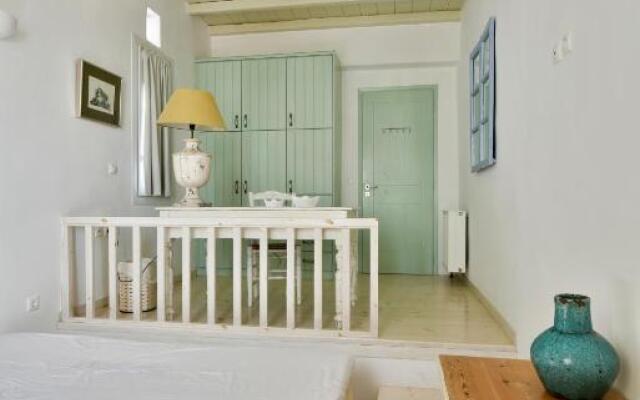 Akrotiraki Villas
