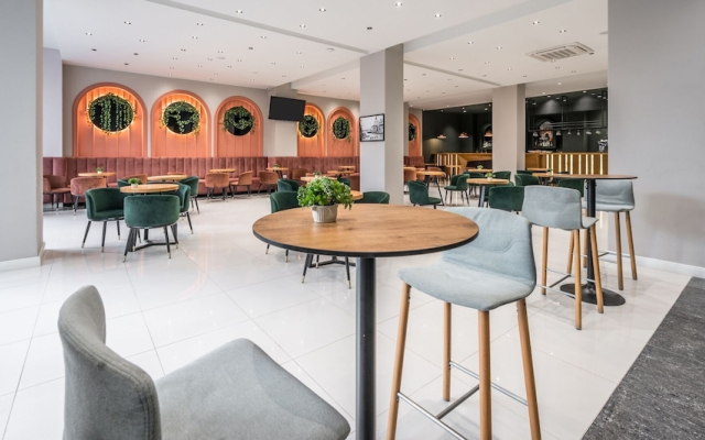 Signature BM Hotel Durres & Beach