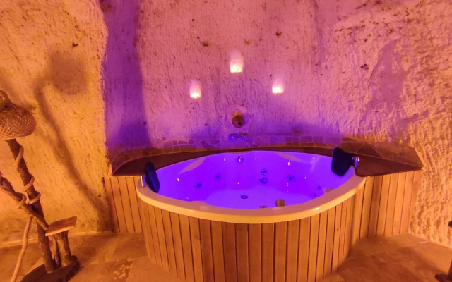 Euphoria Cave House