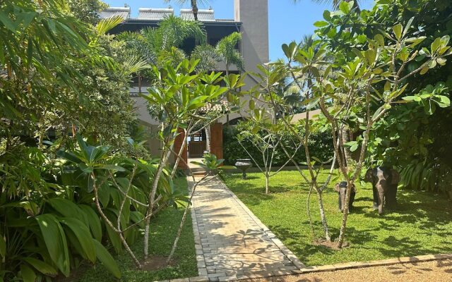 BK Beach Boutique Hotel - Hikkaduwa