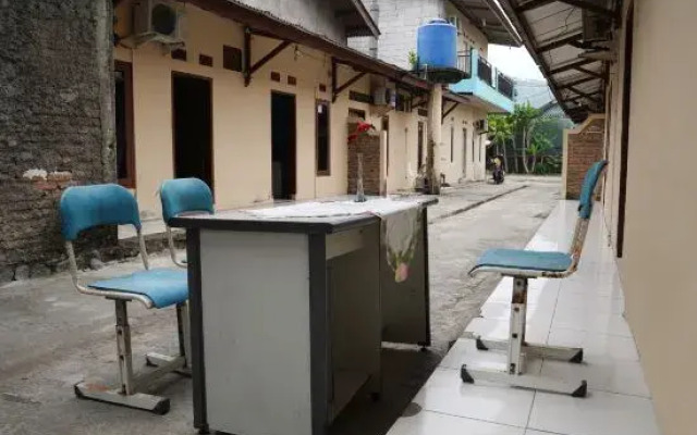 OYO 92831 Penginapan Raja
