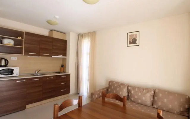 Apartment New Estate in complex Belmont