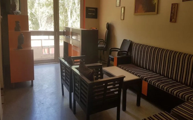 Dawat Hotel By OYO Rooms