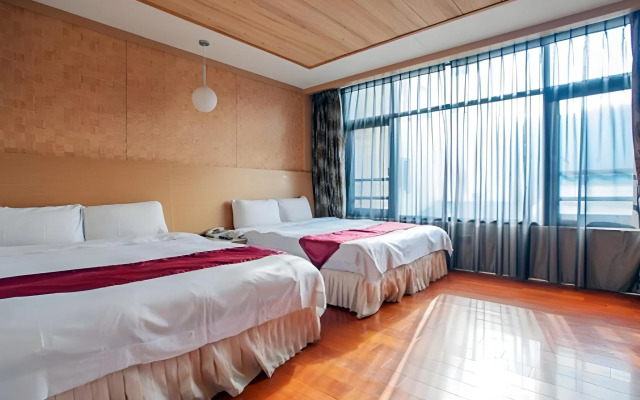 Shuian Lakeside Hotel