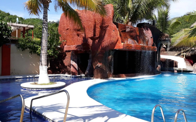 La Quinta Gran Bahia Cuastecomates