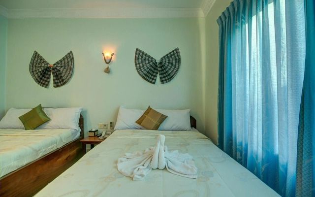 DV Angkor Villa