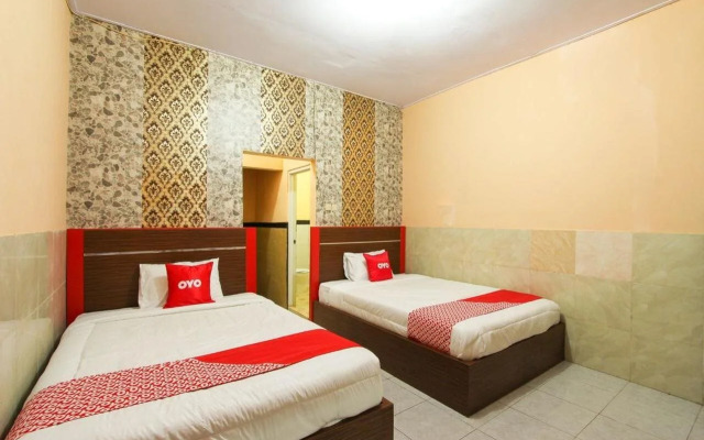 OYO 1594 Al Firdausi Residence