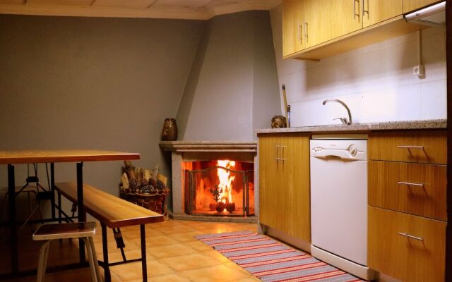 Alojamentos Estrela Peles