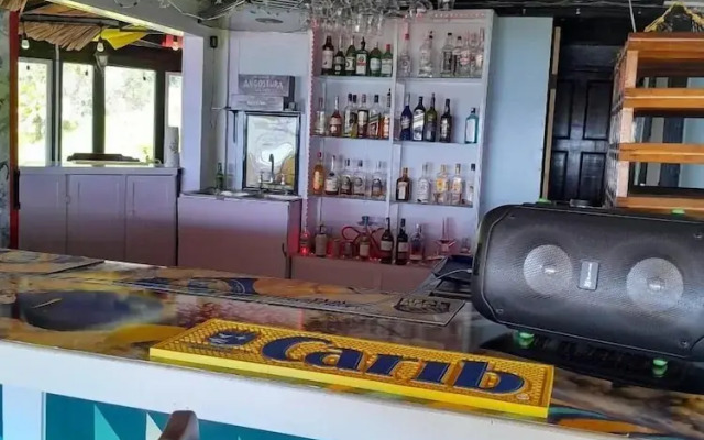 Las Cuevas Beach Lodge