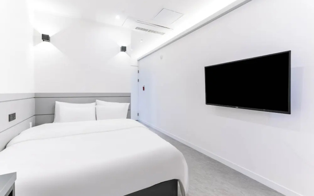 Pyeongtaek Godeok Richstay Hotel