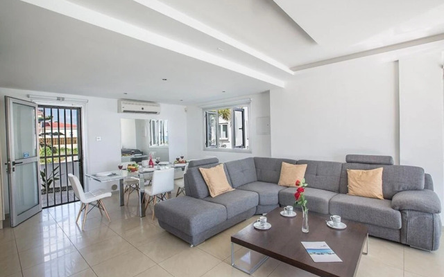 Villa Lenia AQ SV9