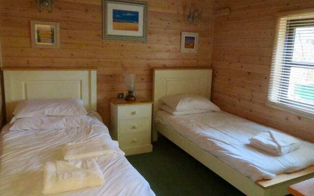 Fritton Lake Retreats