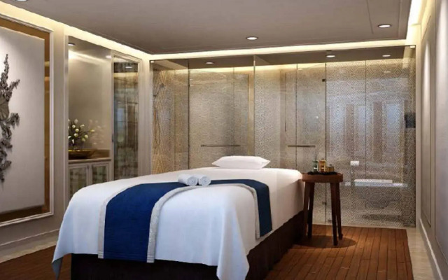 Sheraton Grand Pune Bund Garden Hotel