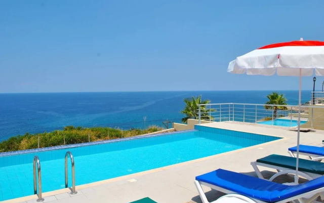 Villa Blue Ocean by Amy Villa