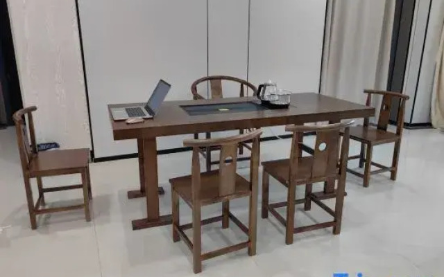 Taizhou Chaoran Pavilion Hotel