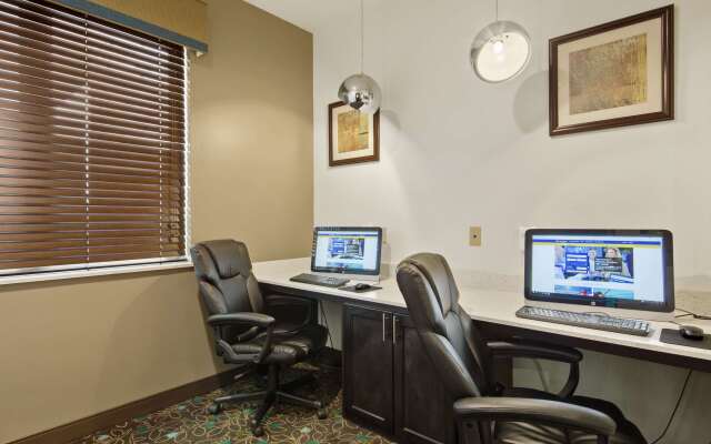 Best Western Lindsay Inn & Suites