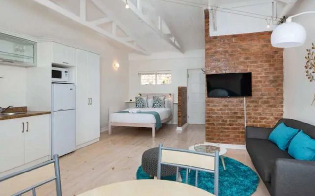 Newly Renovated Studio Apartment in Cape Town
