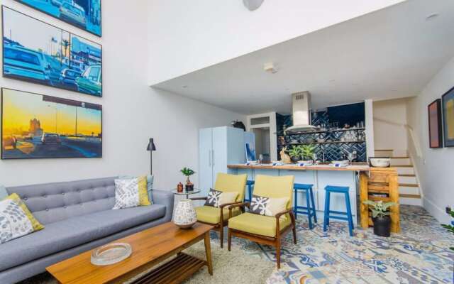 Loft in Clapham Junction Accommodates 4