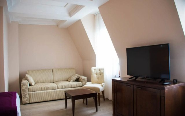 Xenon Hotel & SPA