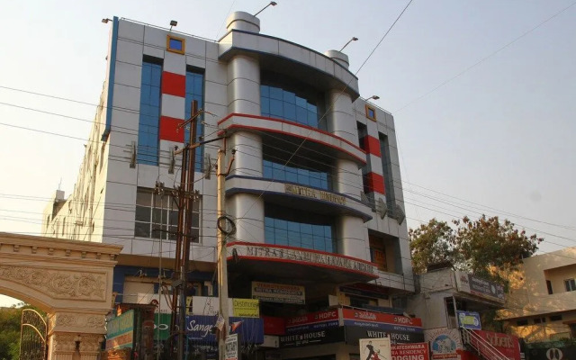 Venkateshwara Mitra Residency by OYO Rooms