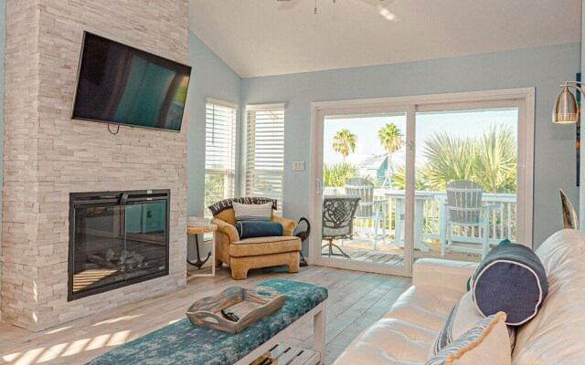 Kontiki Bayfront Condos